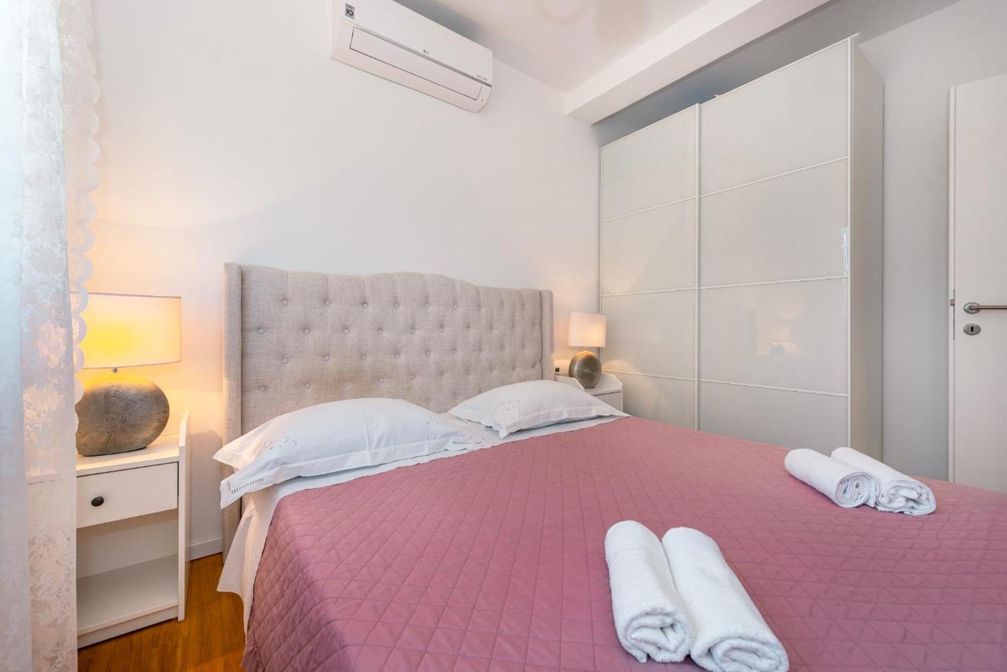 Apartment Apartman Mia Brodarica  Bagian luar foto