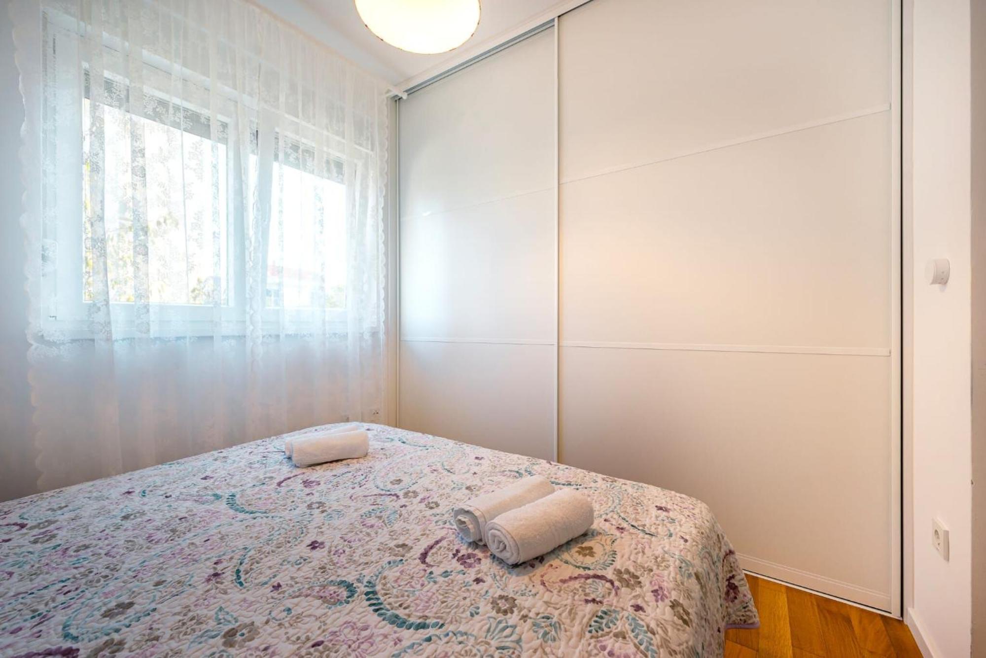 Apartment Apartman Mia Brodarica  Bagian luar foto